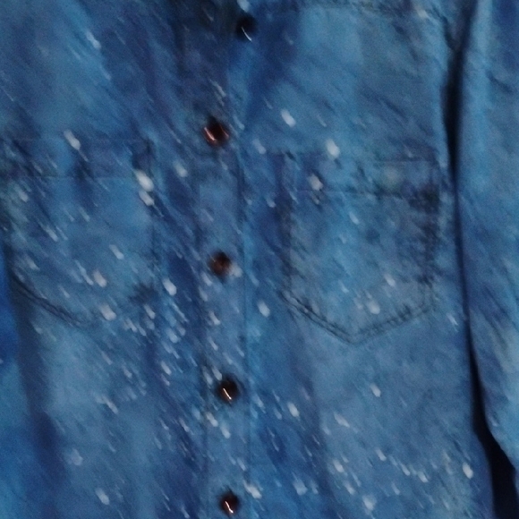 Blue Denim Button-Up Shirt L - Picture 5 of 7